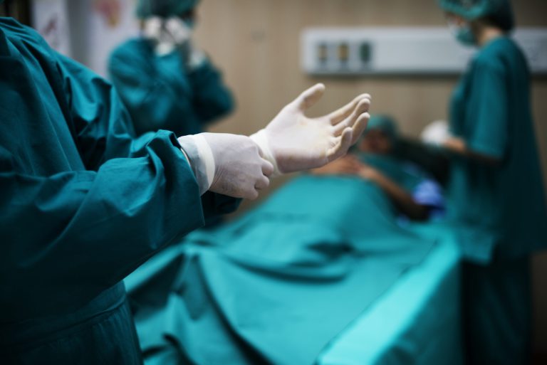 Opóźnienie w wykonaniu cesarskiego cięcia