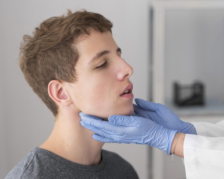 Błąd medyczny przy podniesieniu dna zatoki szczękowej