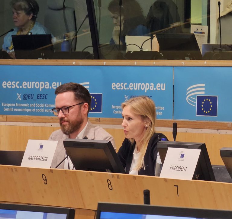 Cyfrowe uproszczenie prawa – opinia Europejskiego Komitetu Ekonomiczno-Społecznego